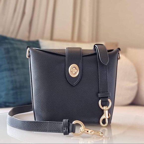 COACH Addie Crossbody 🌸🌹🌺 - Picture 1 of 6